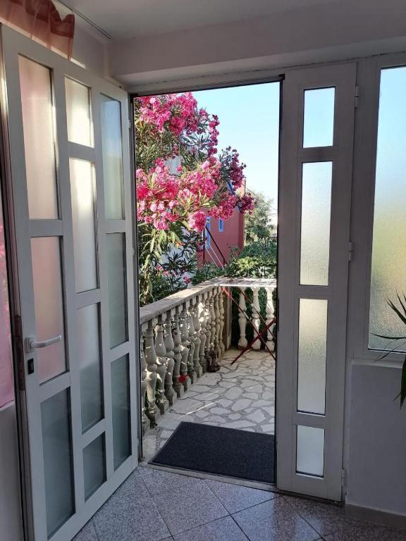 App For 2 Apartment Bibinje Exterior photo